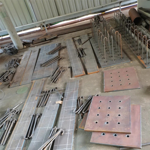 有哪些其他因素会影响黄山预埋件位置的确定？